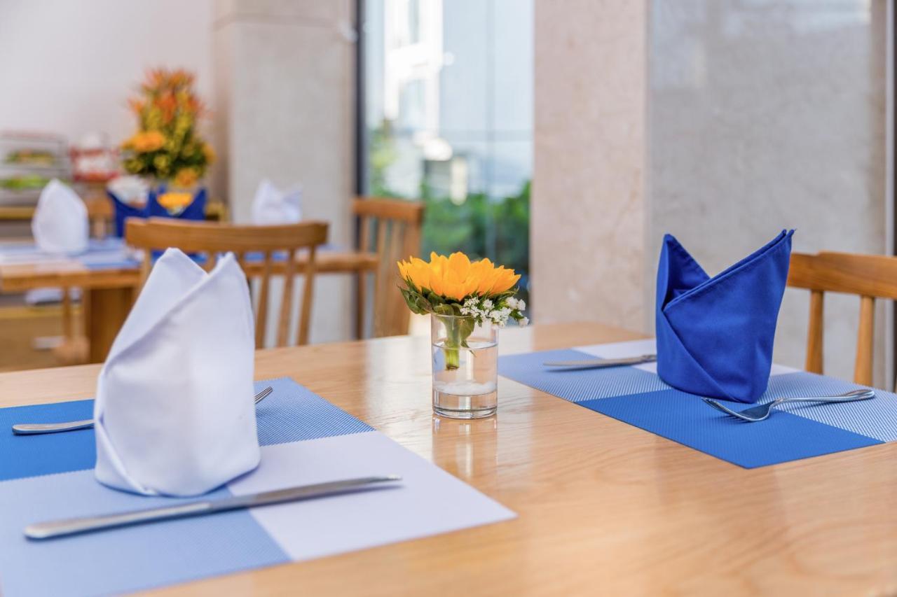Sea Swan Apartment And Hotel Da Nang Luaran gambar